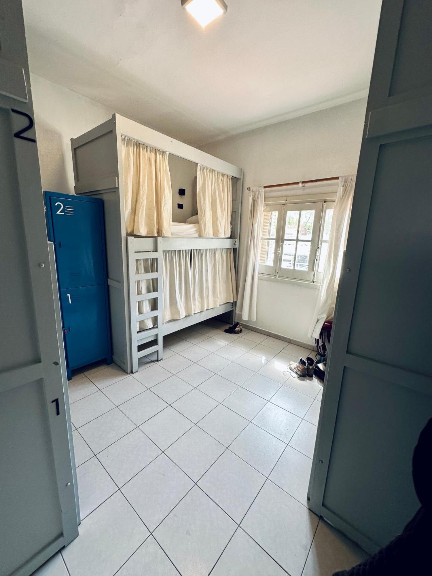 Gorilla Hostel Mendoza Szoba fotó